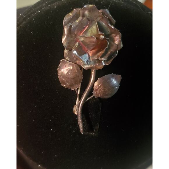 Vintage MCM Rose Brooch Delicate Flower and Leaves 3D Brass Copper Metal Pin - Picture 2 of 4